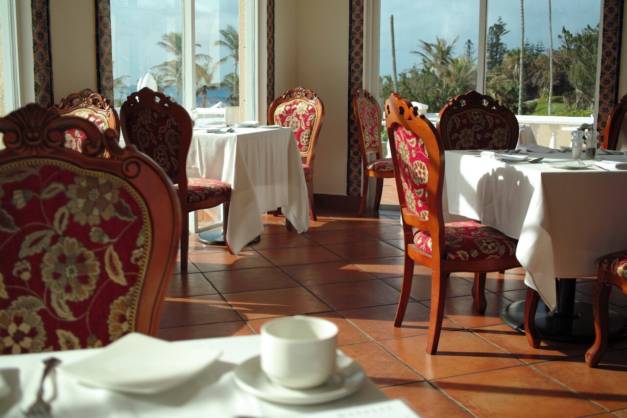 dining room, Coco Reef Resort, Bermuda