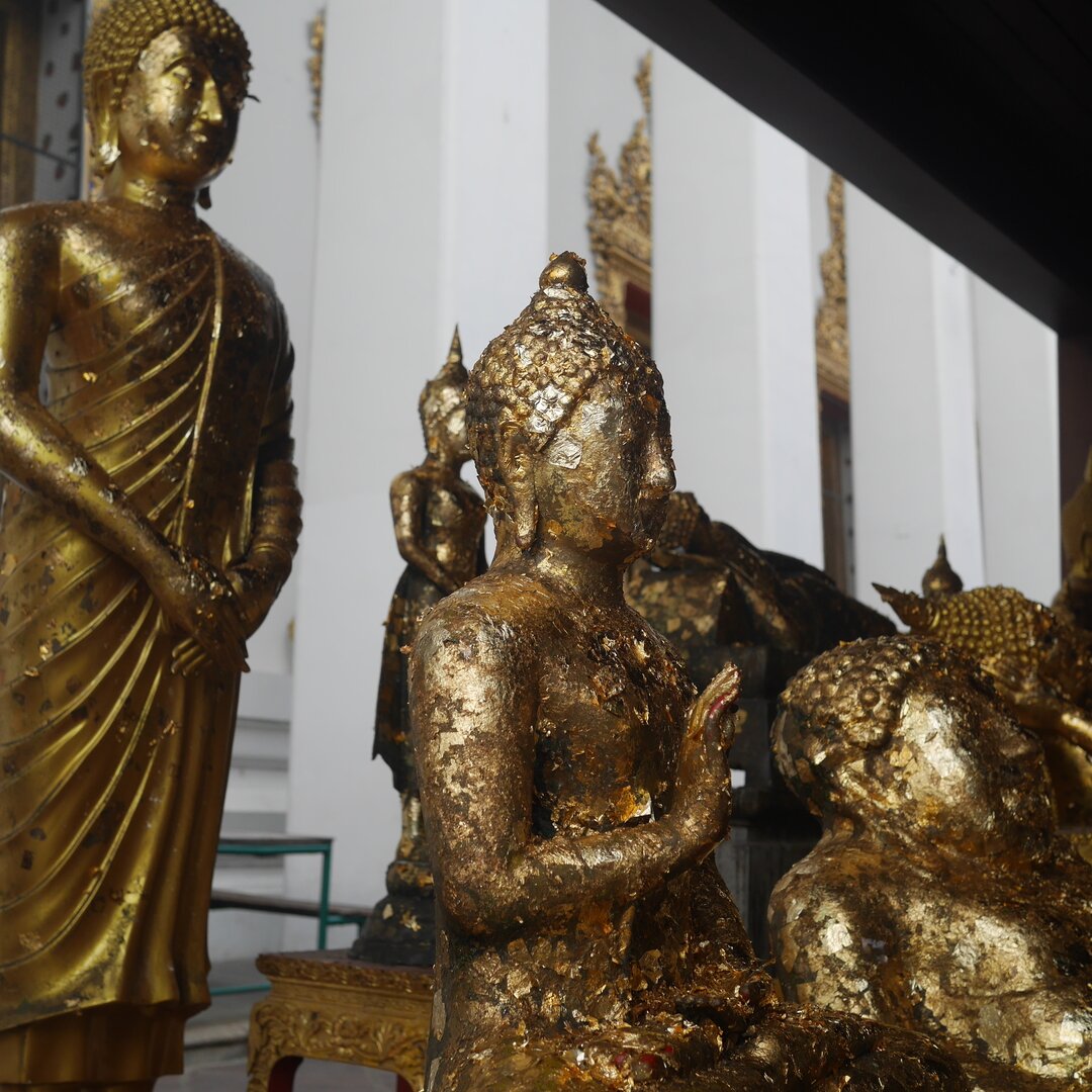 gold leafed Buddhas, Wat Pho, Bangkok, Thailand