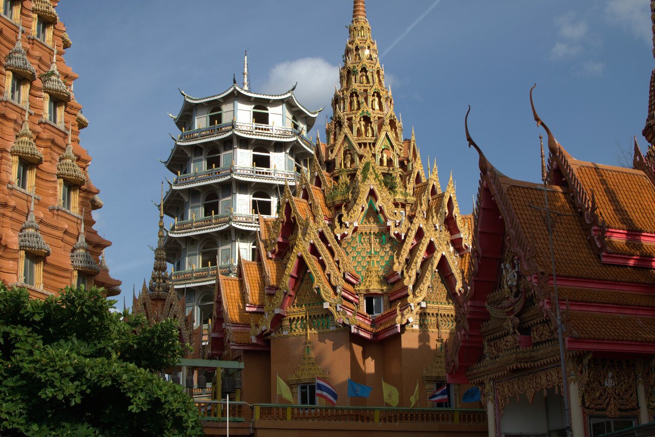 Wat Tham Khao Noi, Kanchanaburi, Thailand