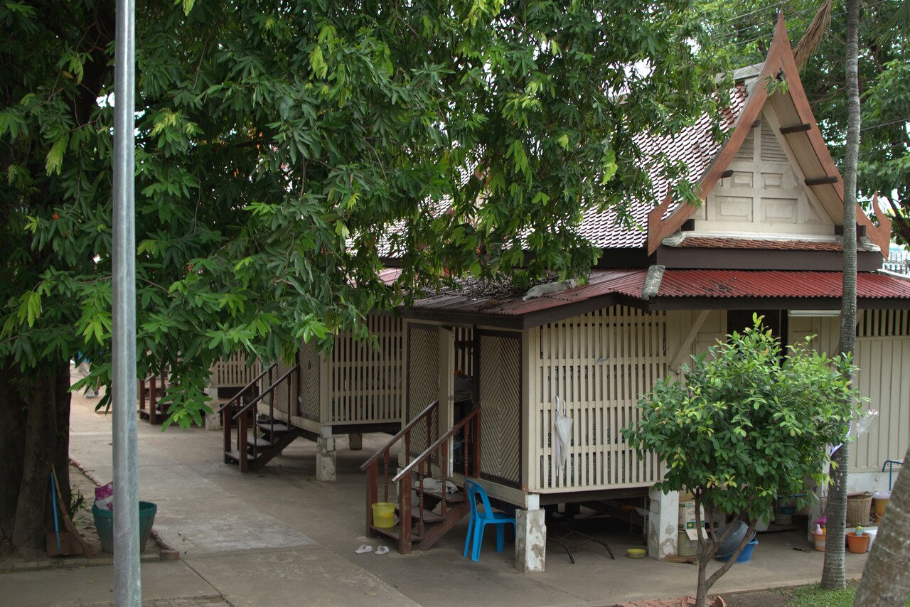 monks' quarters, Wat Lokayasutharam, Ayutthaya, Thailand