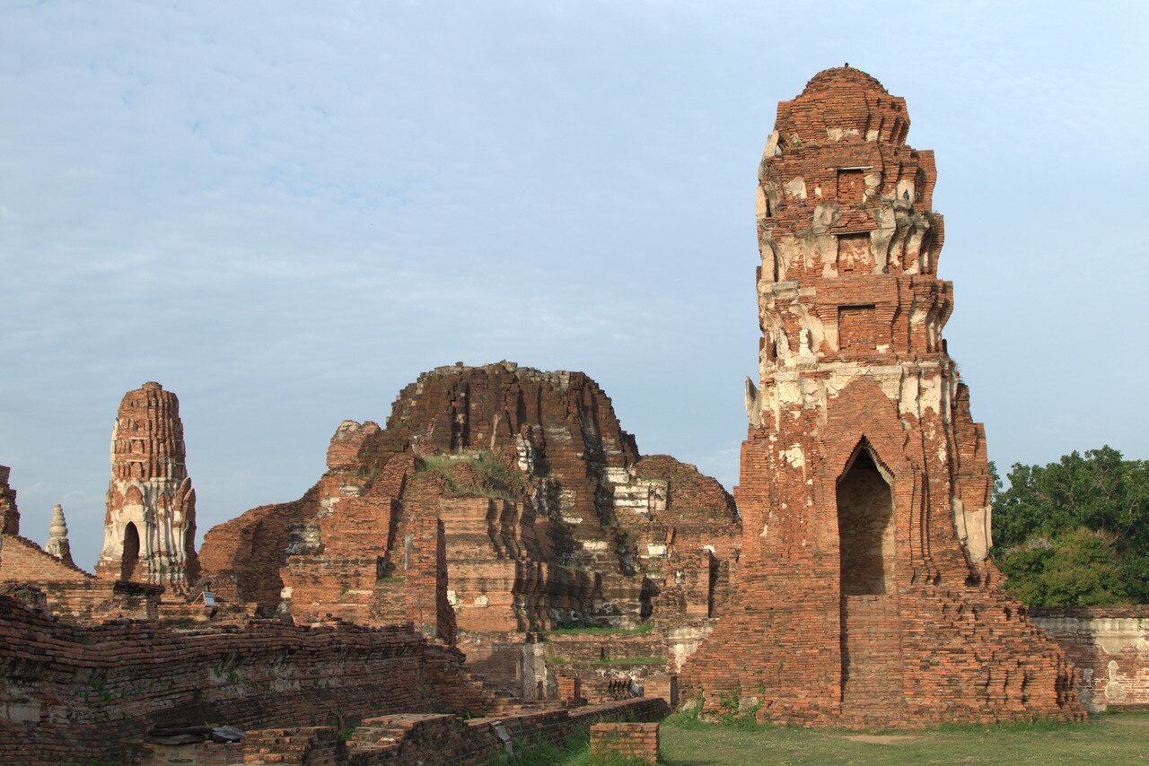 chedi and main prang, Wat Mahathat, Ayutthaya, Thailand