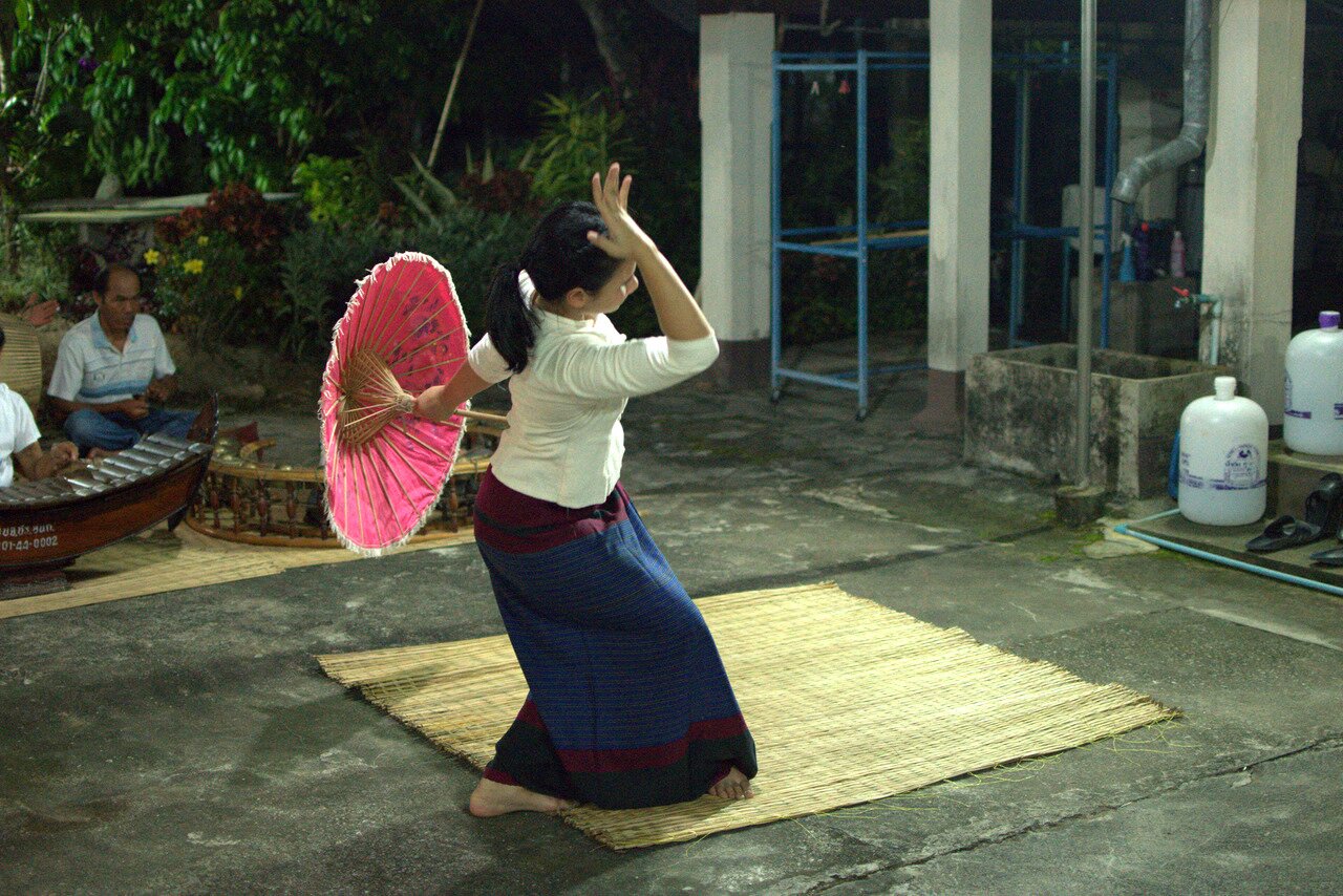 traditional dance, northern Thailand