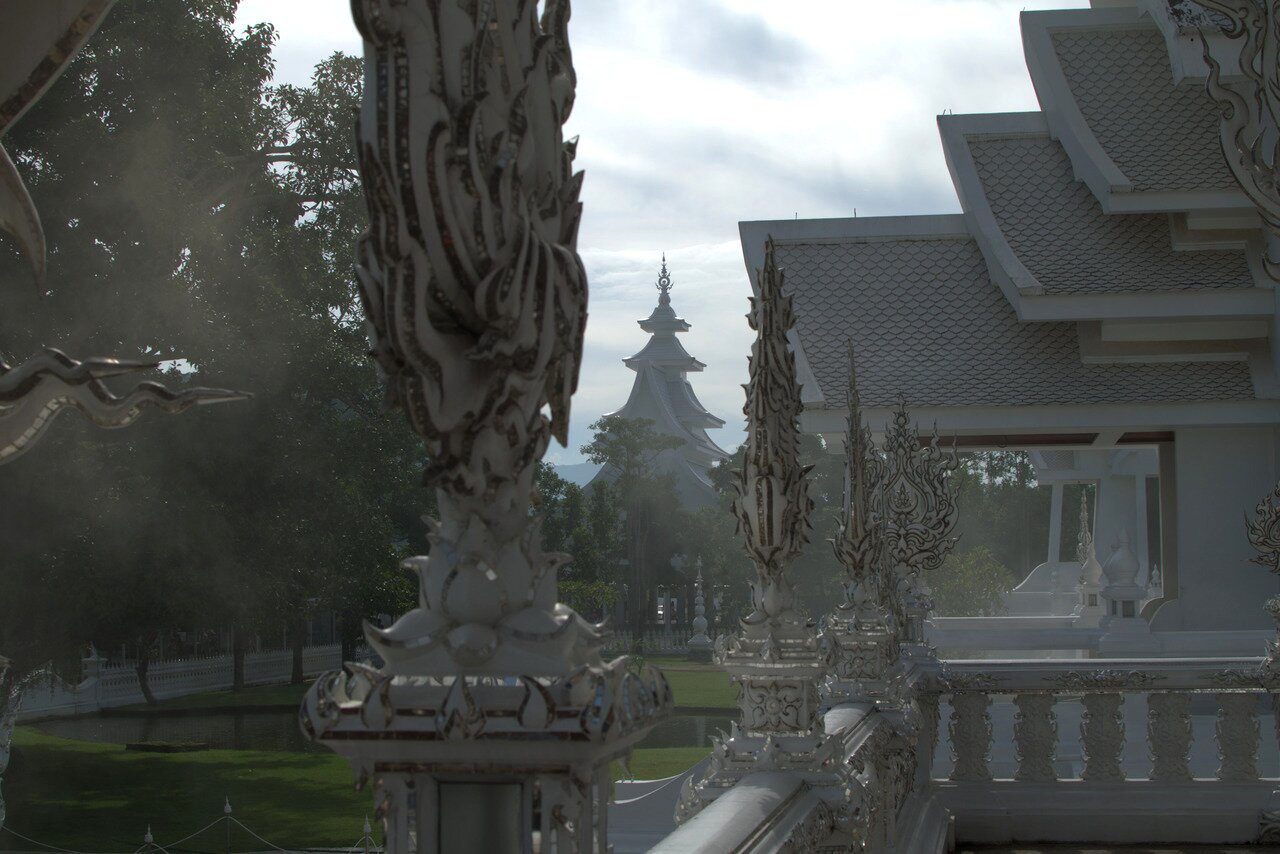 haze, Wat Rong Khun, Chiang Rai, Thailand
