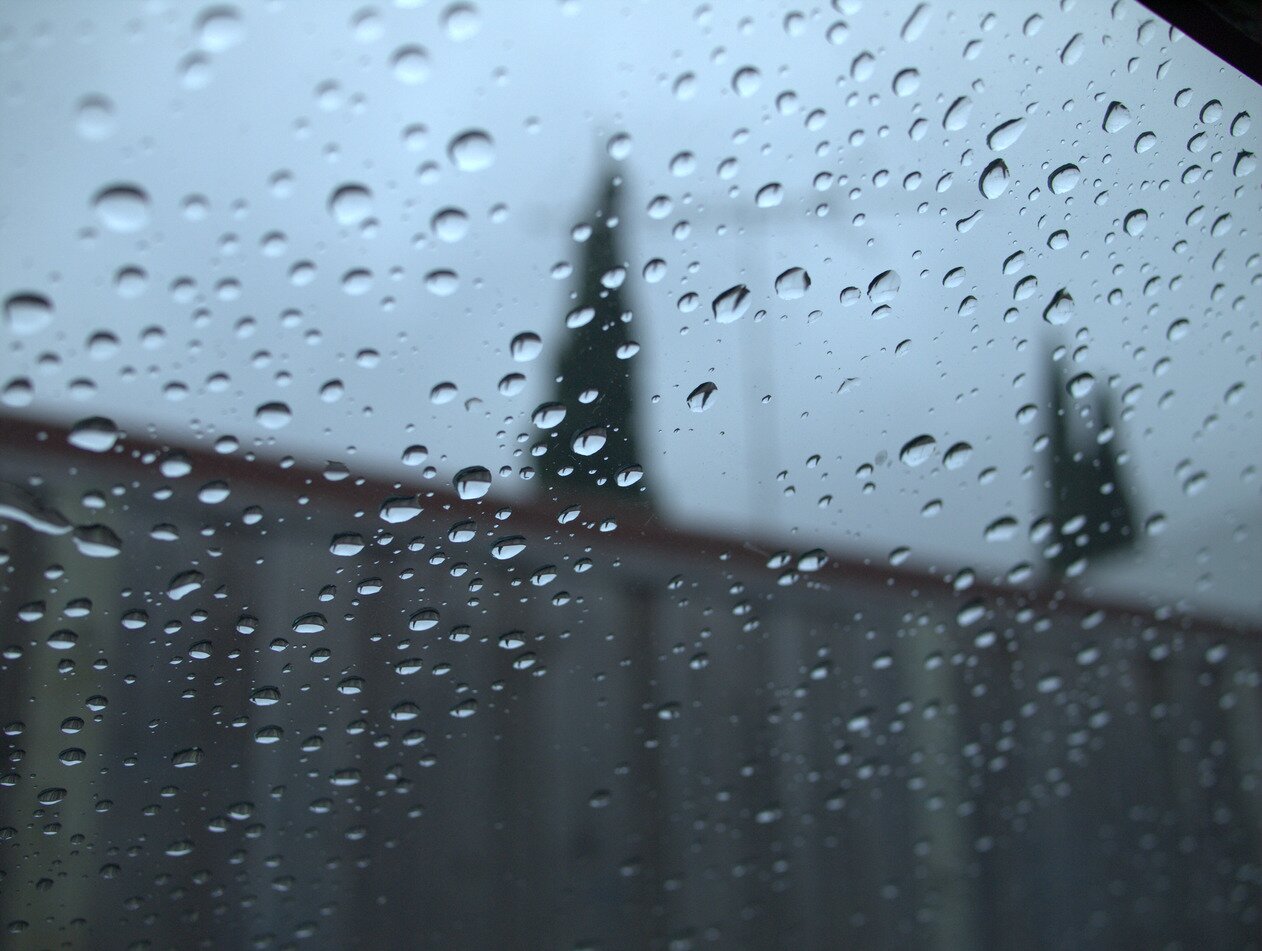 raindrops on glass, San José, California