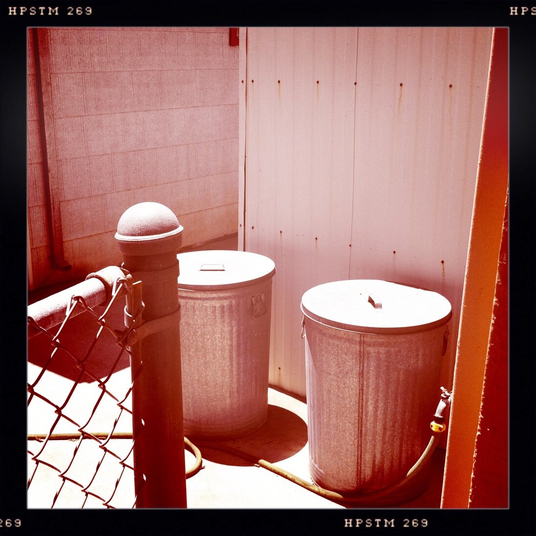 trash cans, San José, California - Hipstamatic